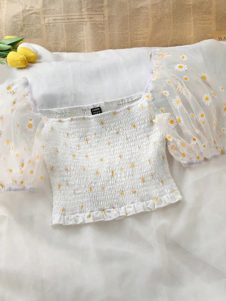 Flirla Women Summer Holiday Square Neck Daisy Print Short Puff Sleeve Smocked Shirt | SHEIN