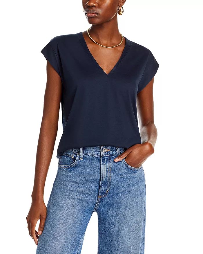 Le Mid Rise V-Neck Tee | Bloomingdale's (US)