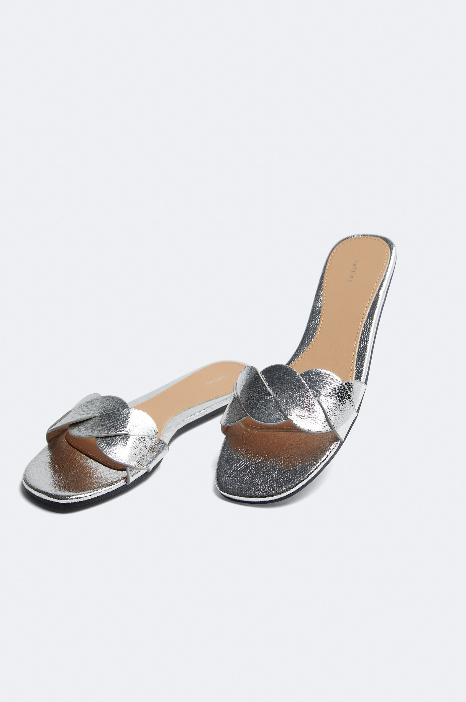 Sandalia plana trenza - Sandalias - ZAPATOS - Mujer - | Lefties  ESPAÑA | Lefties ES