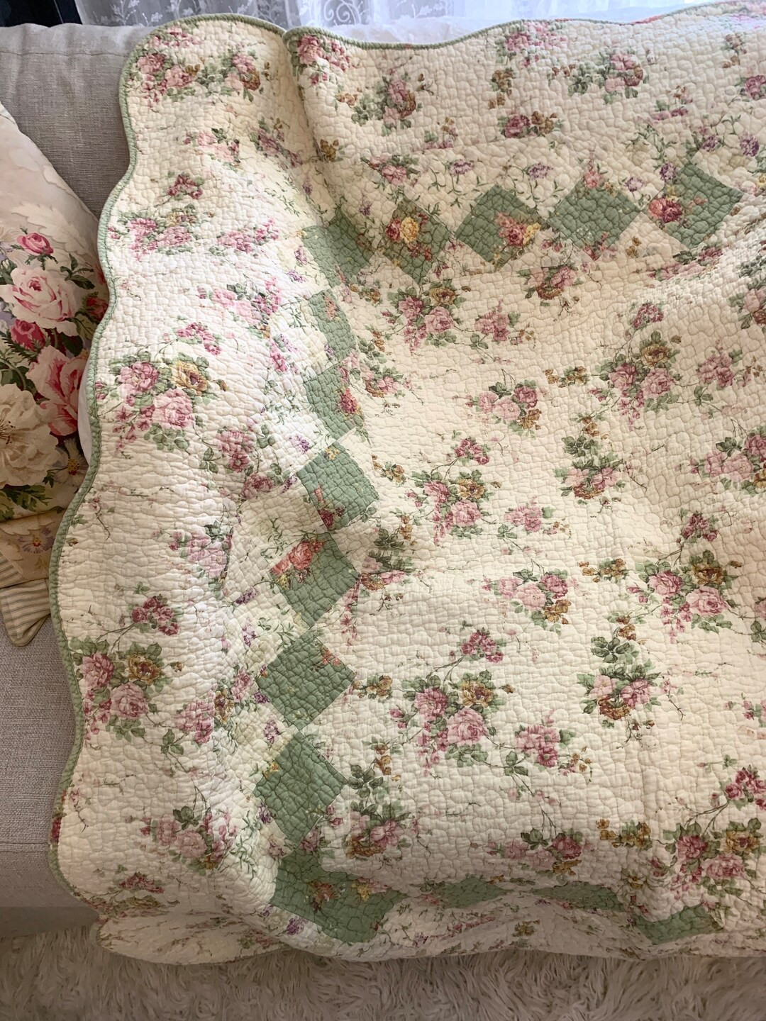 Vintage Country Shabby Chic Floral Quilt, Patchwork Bedspread, Blanket, Throw, Reversible , Cotto... | Etsy (US)