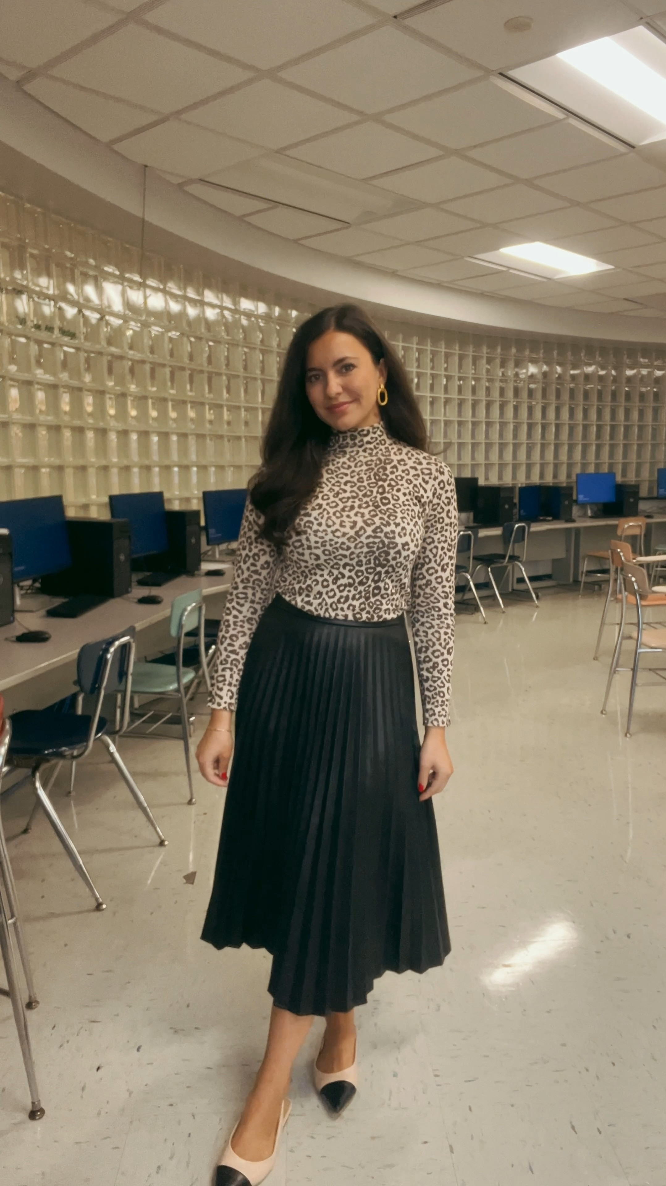 Todays teacher outfit 🤎

#LTKShoeCrush #LTKFindsUnder100 #LTKWorkwear