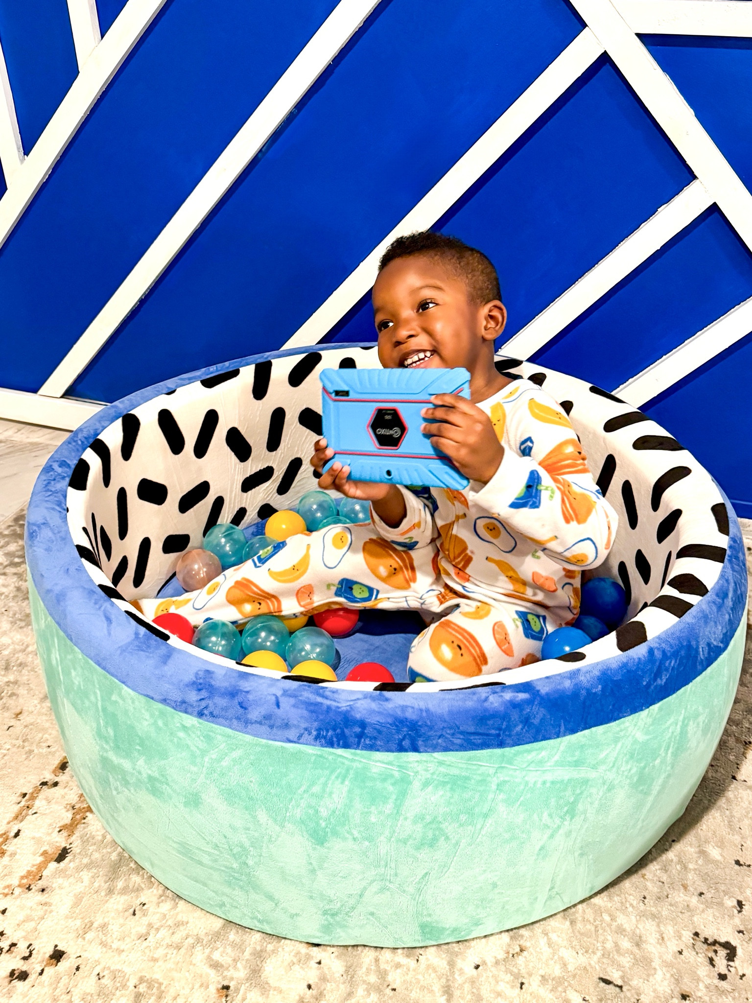 Love how large this ball pit is and Ace loves spending time in here 🤗

#LTKItBag #LTKFindsUnder50 #LTKKids