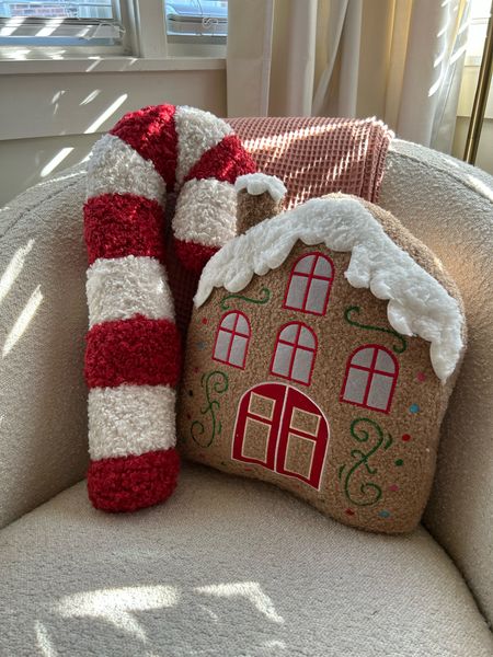 The cutest Christmas pillows — Pottery Barn lookalike Gingerbread pillow 

#LTKHoliday #LTKhome #LTKSeasonal