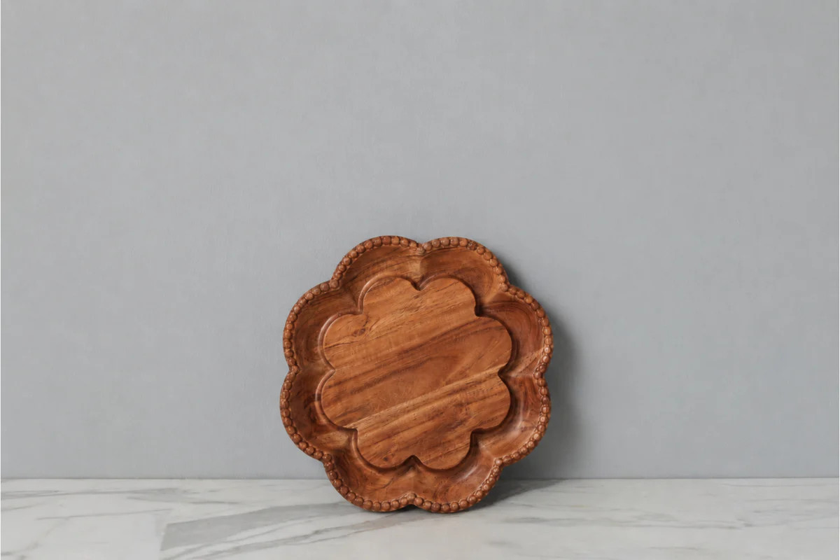 Vintage English Bread Board, Small Scalloped | etúHOME