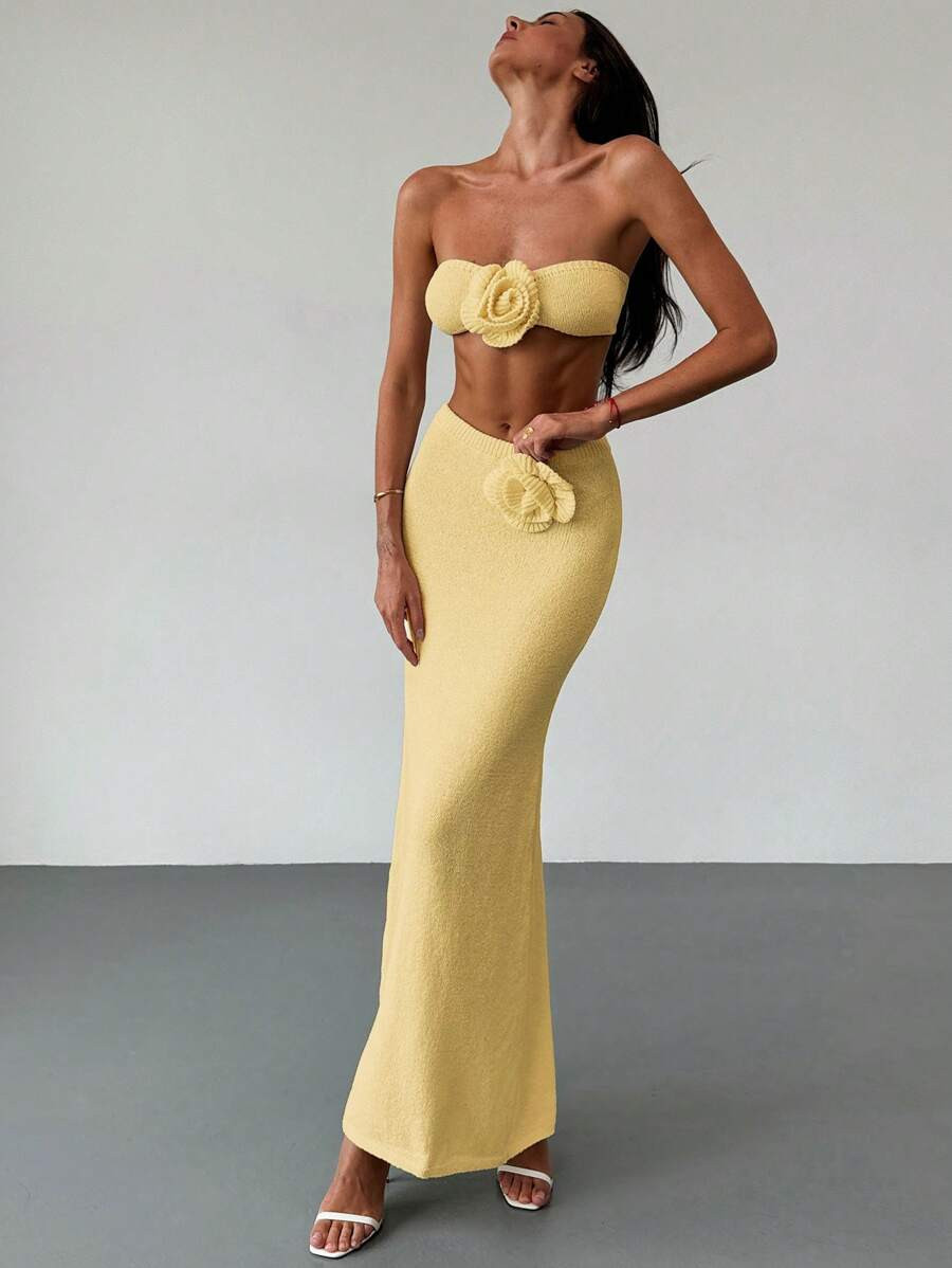 Aloruh 2pcs Women's Apricot Romantic Vacation Off-Shoulder Floral Tube Top And Floral Skirt Set | SHEIN