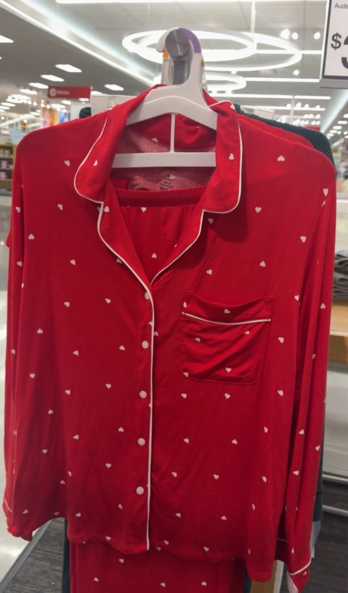 Dying over these valentines pajamas!