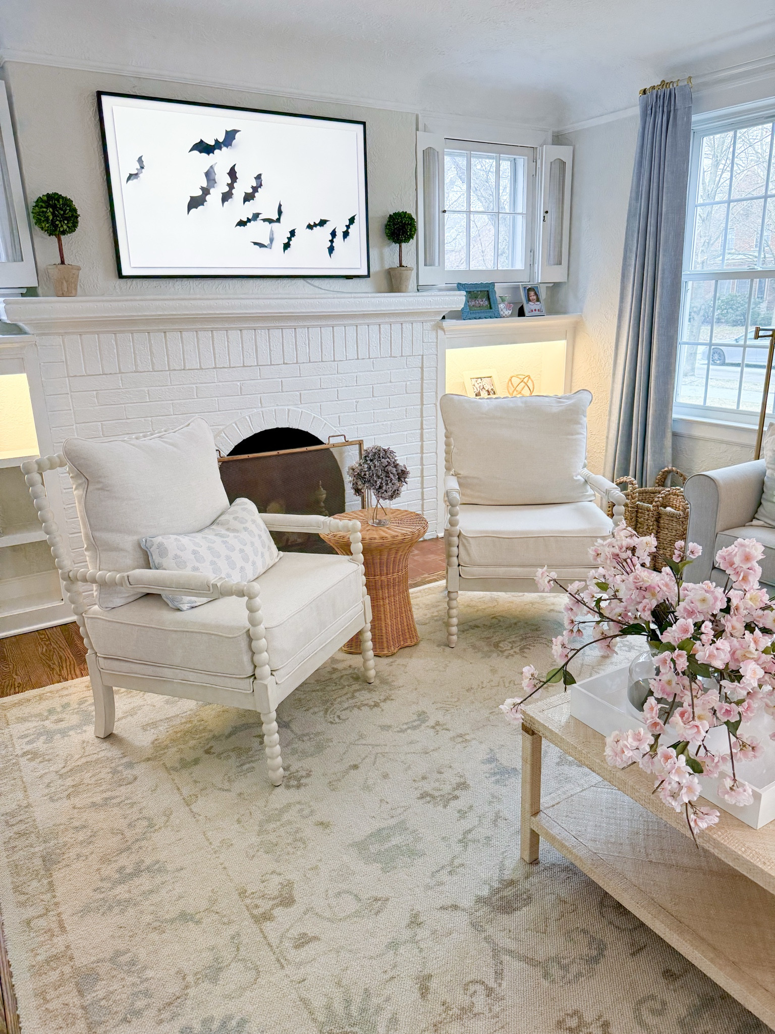 I pilled these Amazon chairs together and I think I really like this in my coastal living room 

#LTKFindsUnder100 #LTKHome