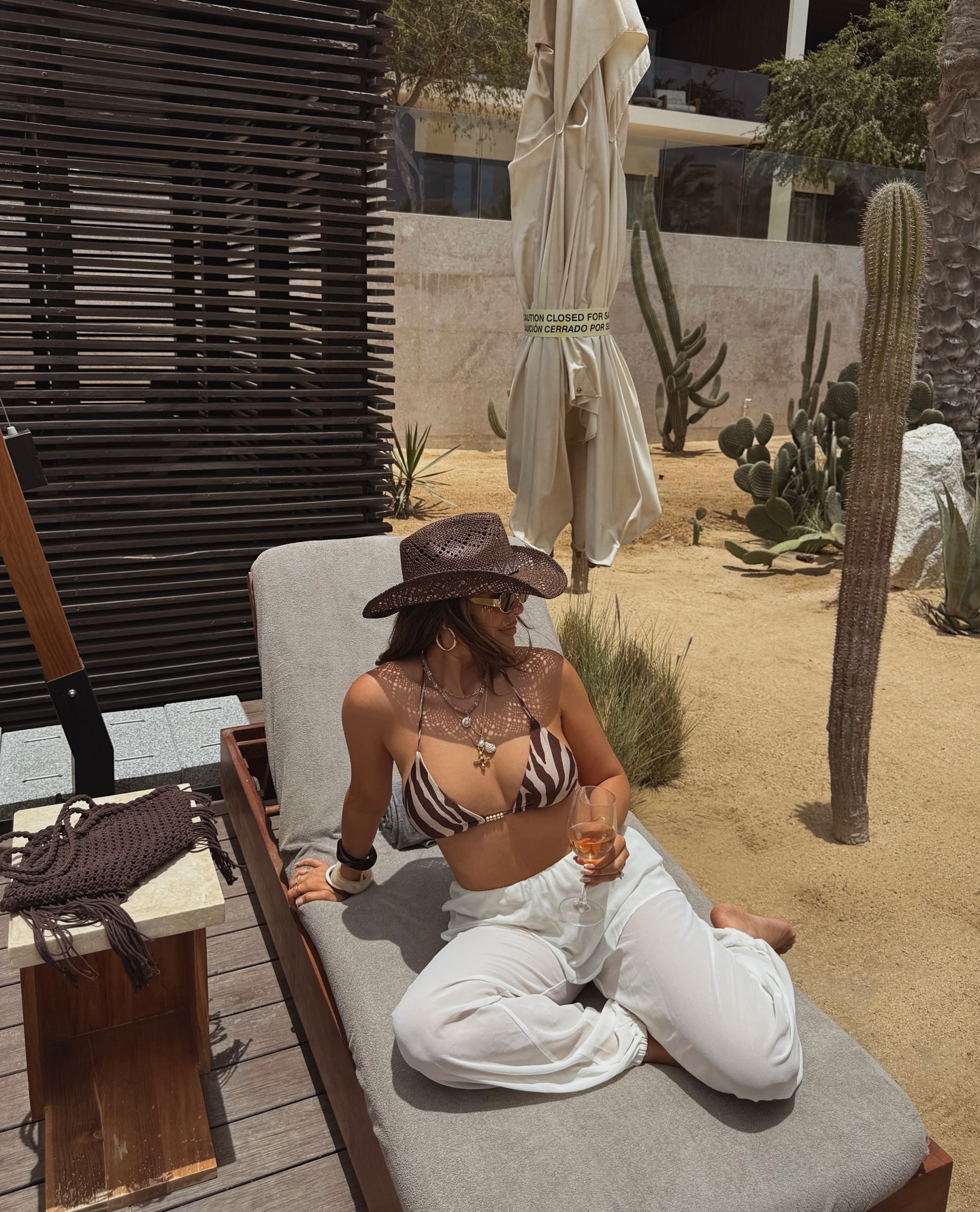 how your email finds me🍹comment VACAY and I'll DM you links! 🤎

#summerstyle #vacationinspo #mexicooutfit #pooloutfit #resortwear