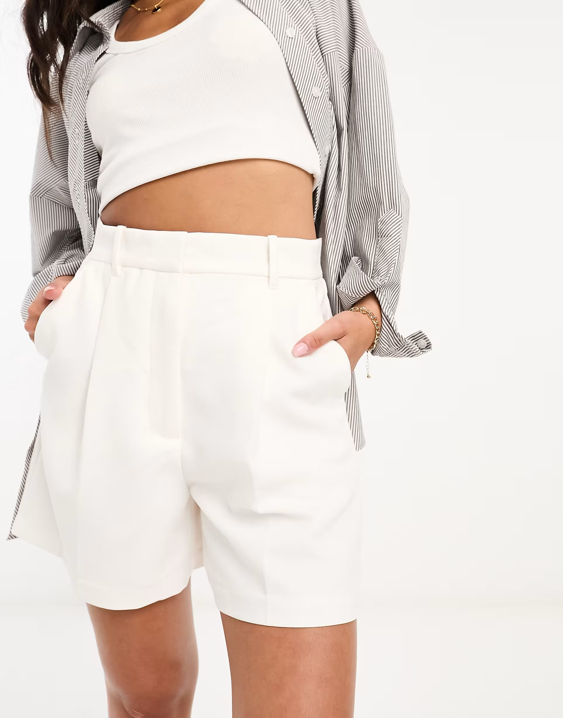 Abercrombie & Fitch soft tailored short in cream | ASOS (Global)