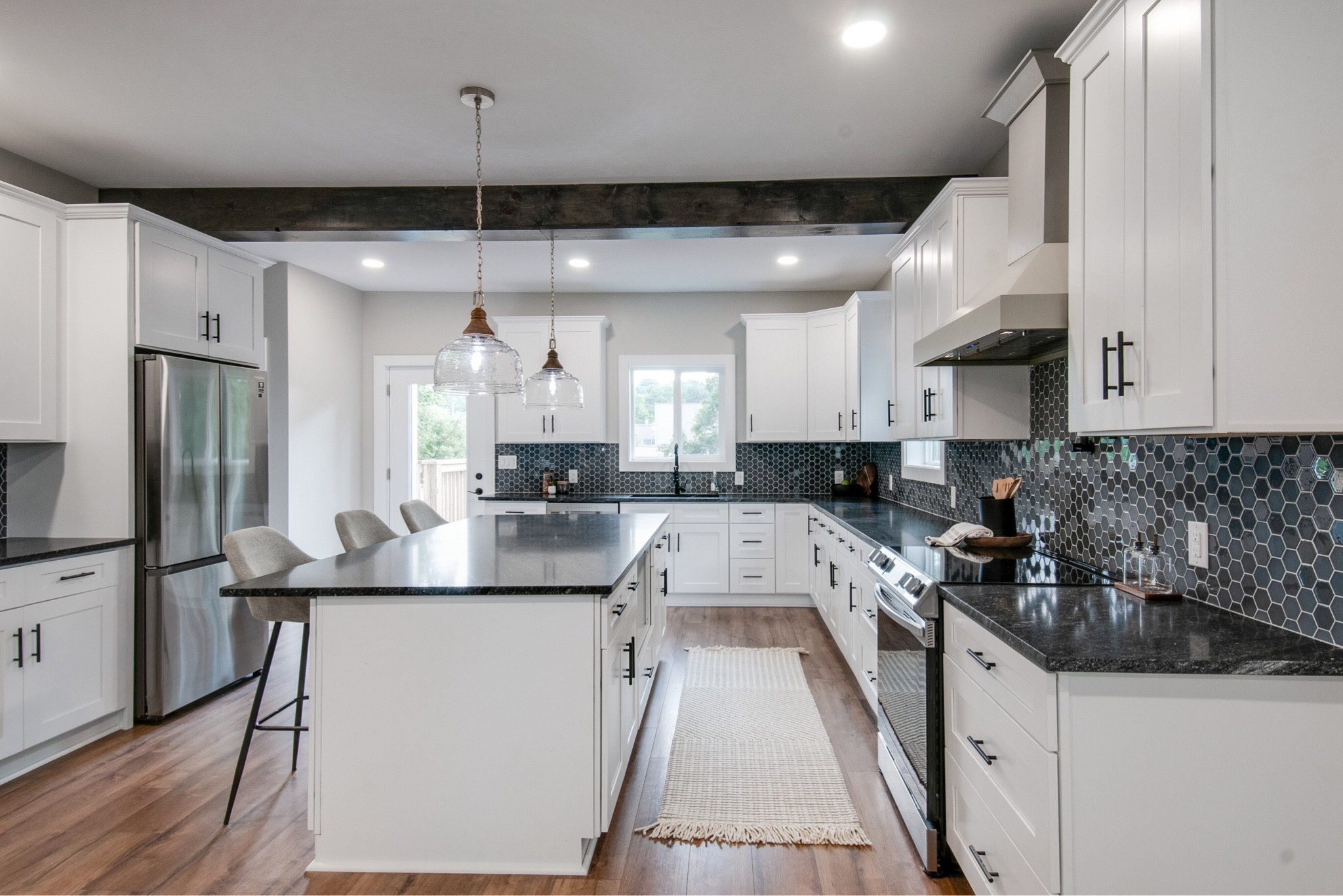 Great kitchen, layout and appliances! Check this out! 

#LTKhome #LTKstyletip #LTKFind