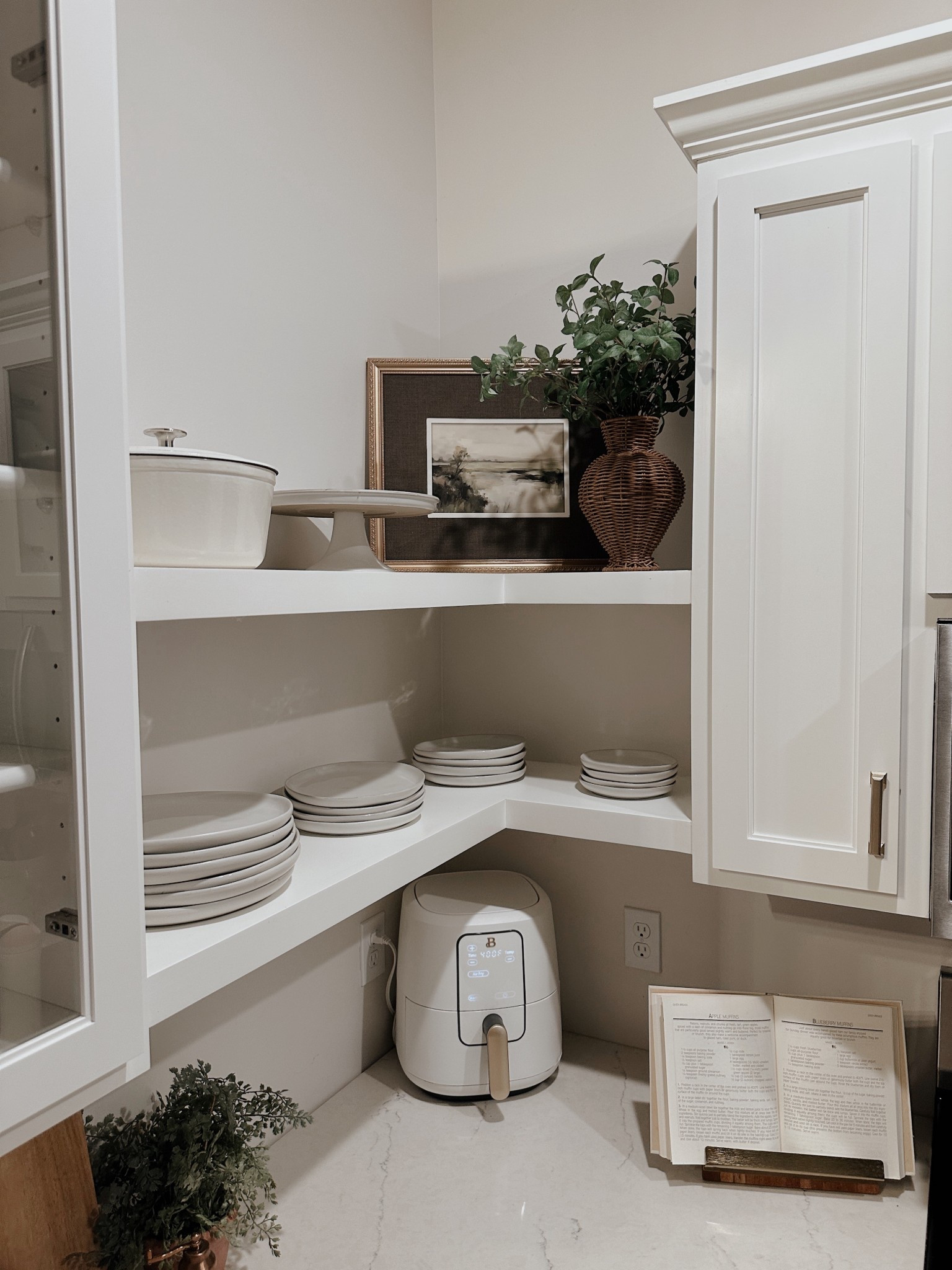 open shelf kitchen decor

#LTKHome #LTKSpringSale