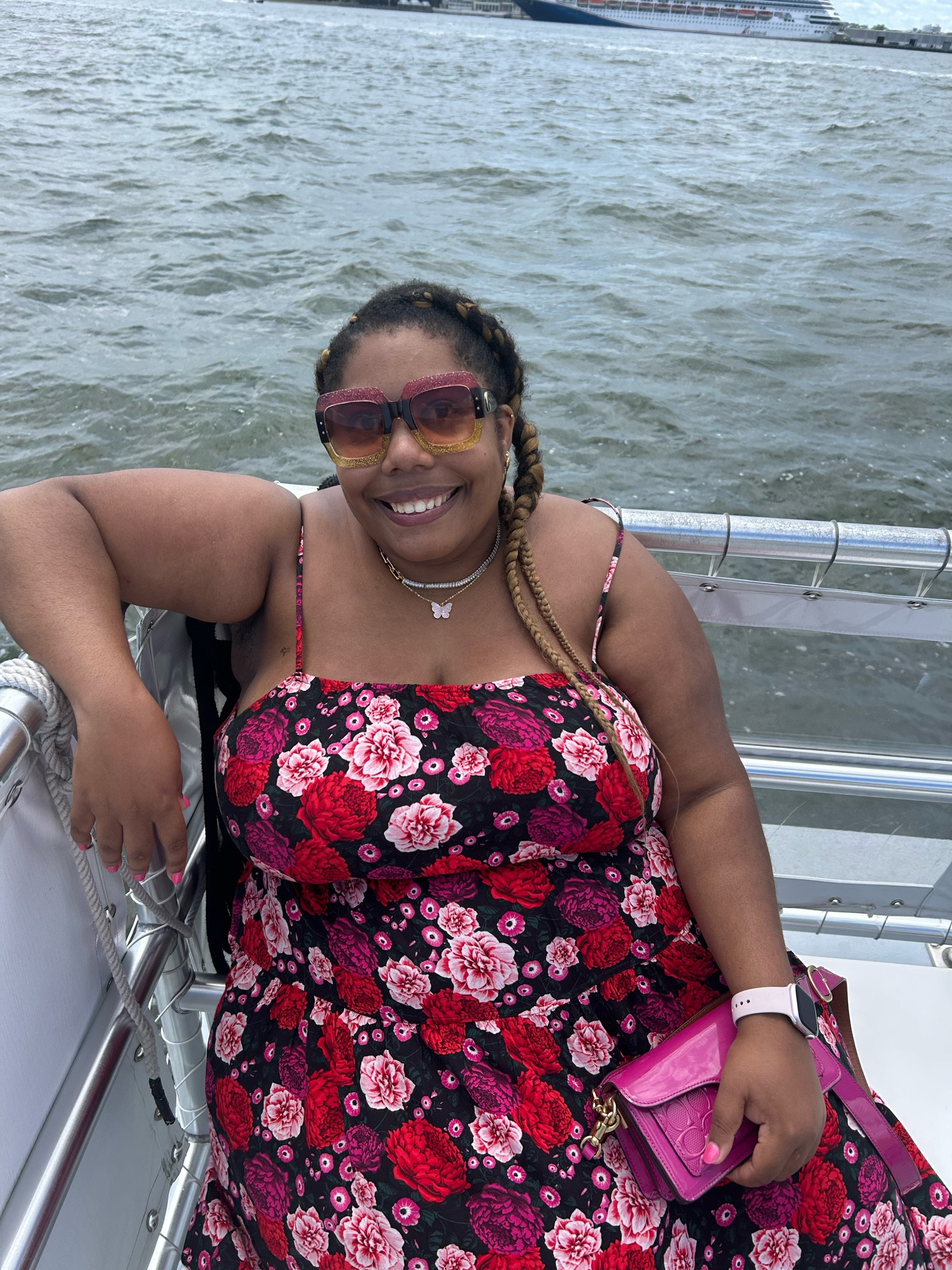 Enjoying the sun ☀️ ⚓️

#LTKPlusSize