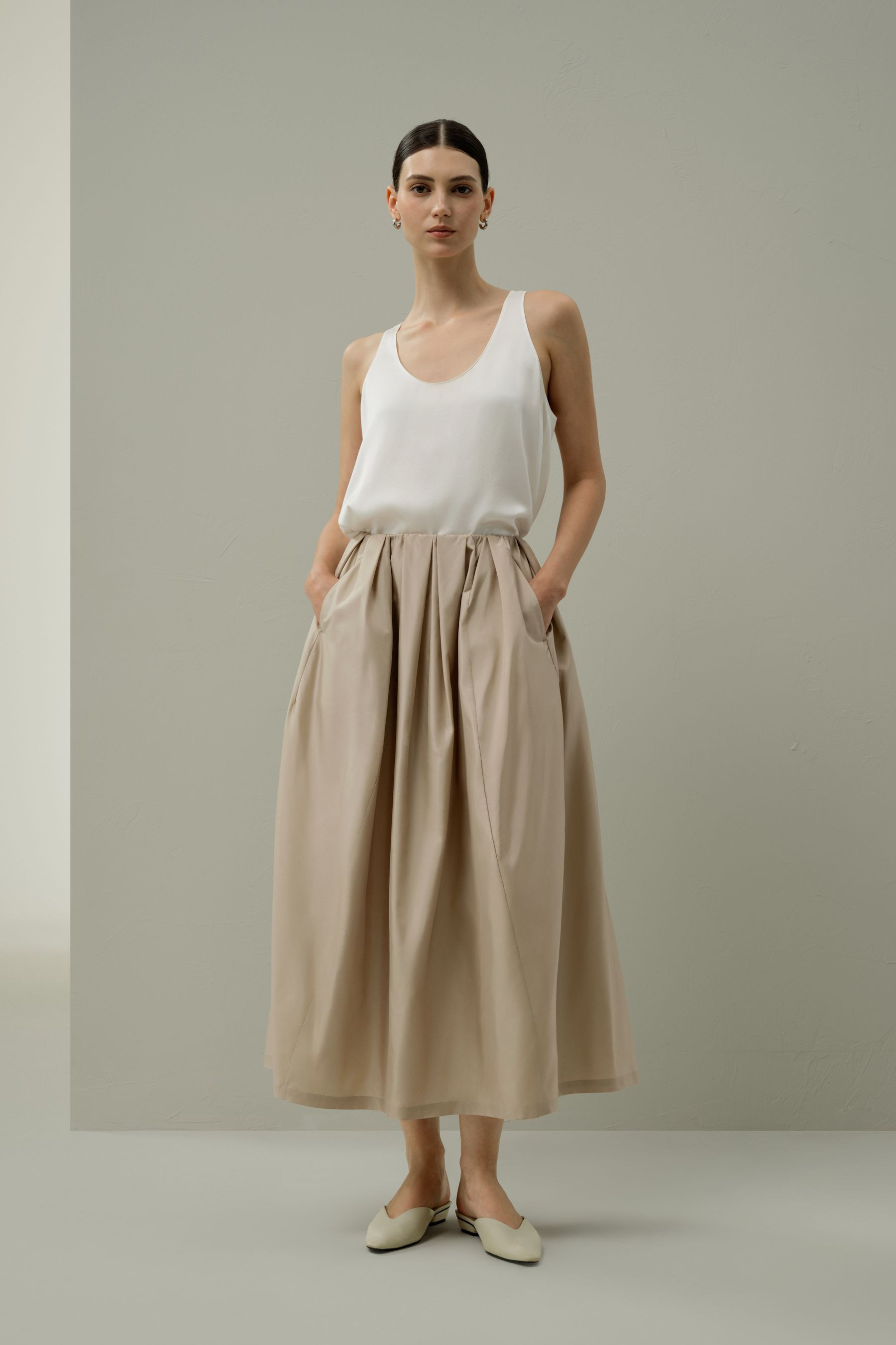 Waist-Pleated Silk Taffeta Skirt | LilySilk
