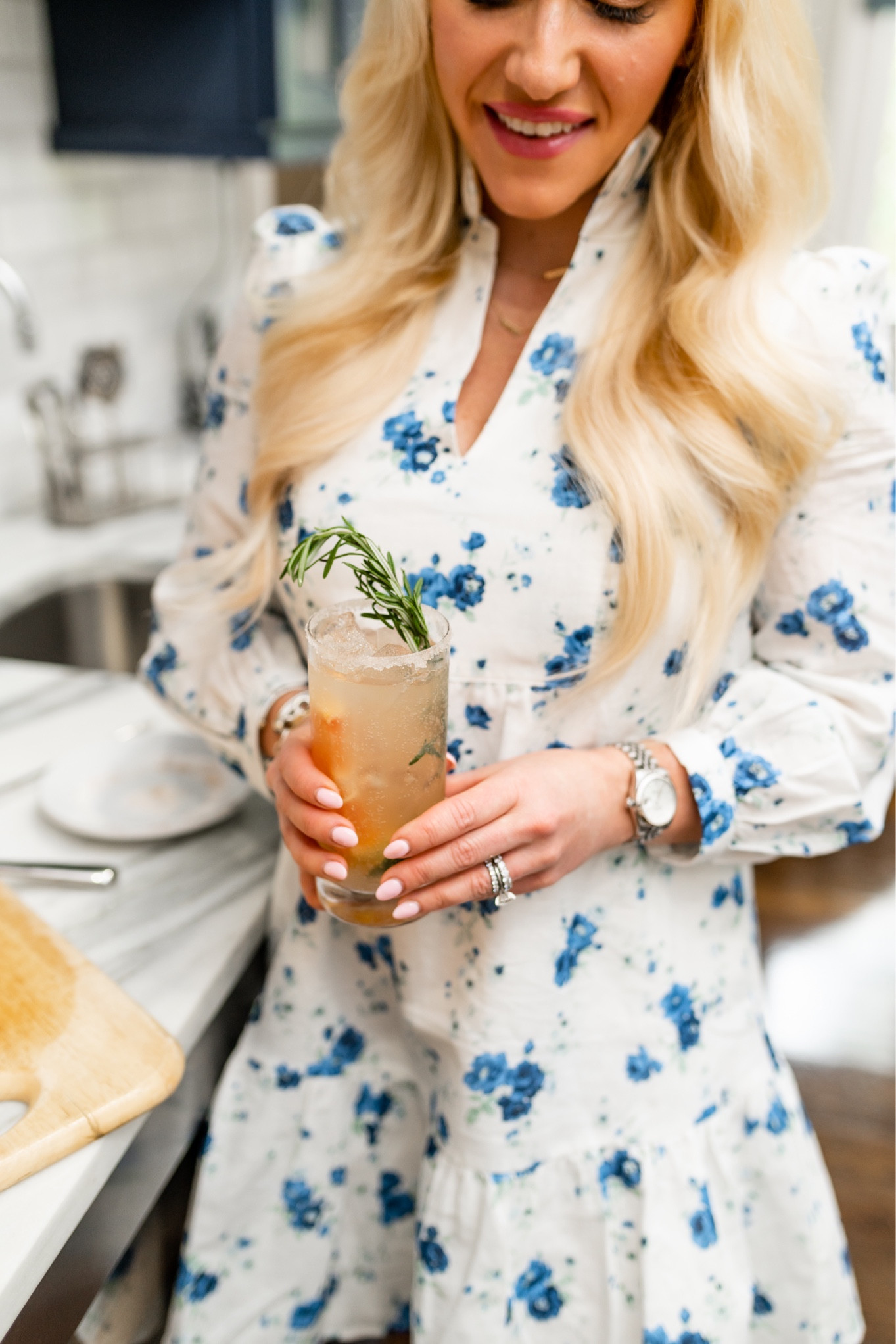 Tuckernuck blue & white blooms dress size XS. Floral dress. Blue and white dress. Spring dress. Spring dresses 

#LTKstyletip #LTKSeasonal