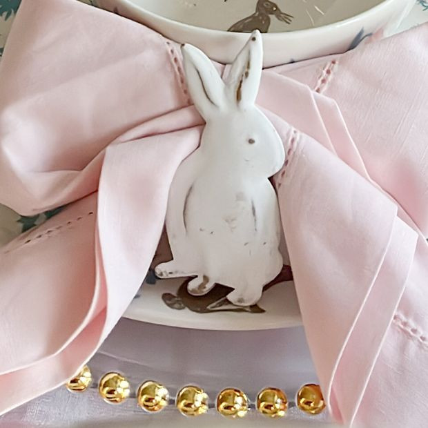 DISTRESSED BUNNY NAPKIN RING SET OF 4 | Antique Farm House