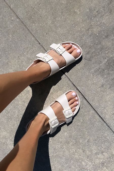 Walmart slides Under $10 

#LTKSeasonal