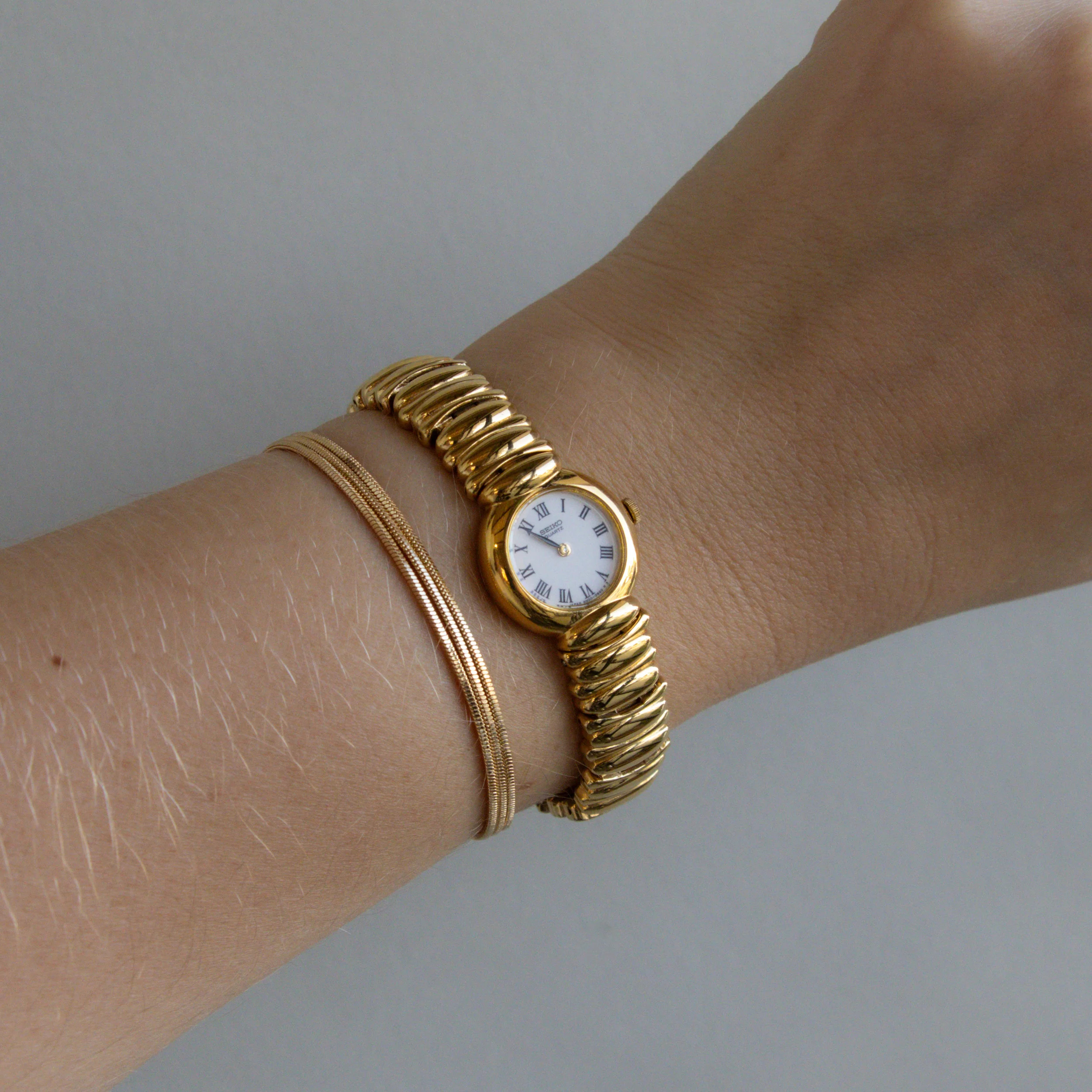 Vintage Seiko Ribbed Link Gold Watch | Caitlyn Minimalist