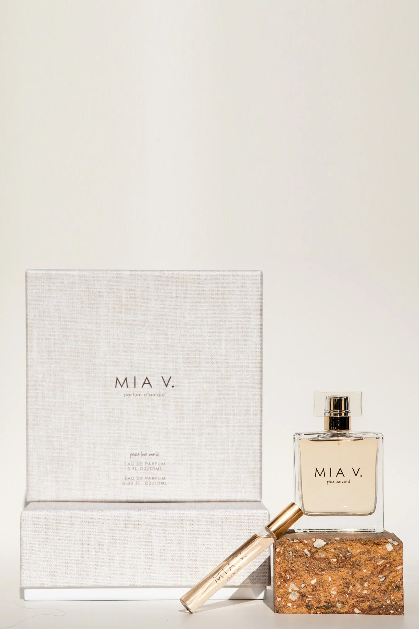 Mia V. Eau de Parfum Gift Set | Peace Love World