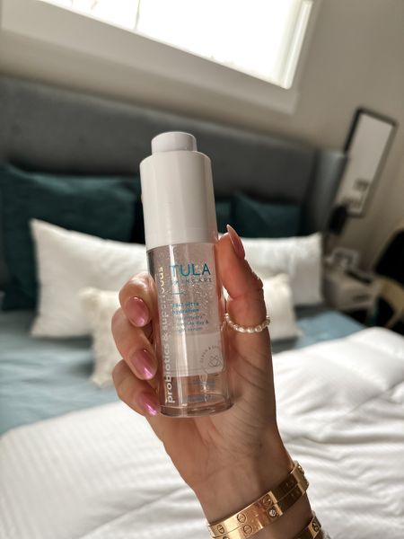 Save 15% at Tula with code HEYITJENNA

moisturizing serum Am and PM
Peal ring 