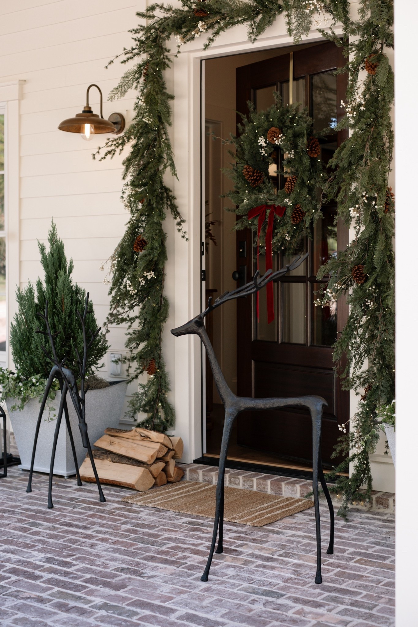 Christmas Entry/Front Porch 

#LTKHome #LTKHoliday