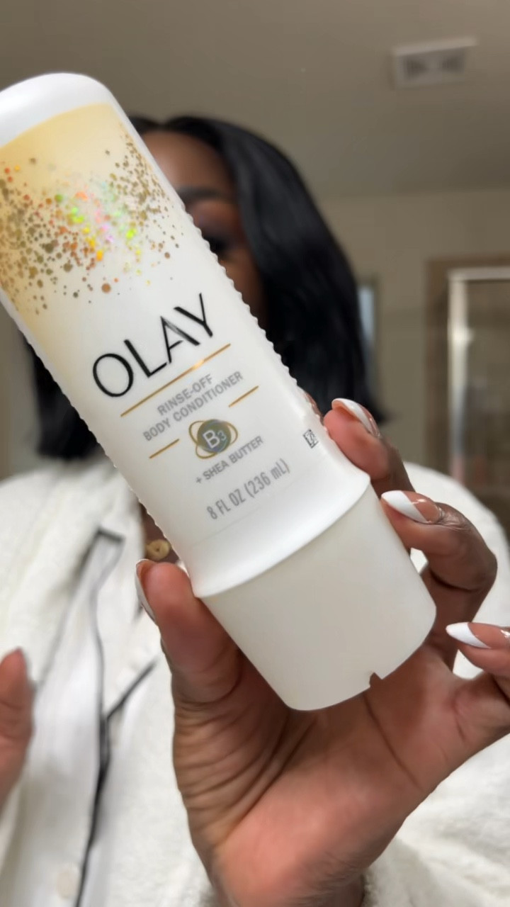 I absolutely CANNOT be dry in the winter time. Skin needs hydration and this in shower body conditioner does the job and has an amazing scent! 