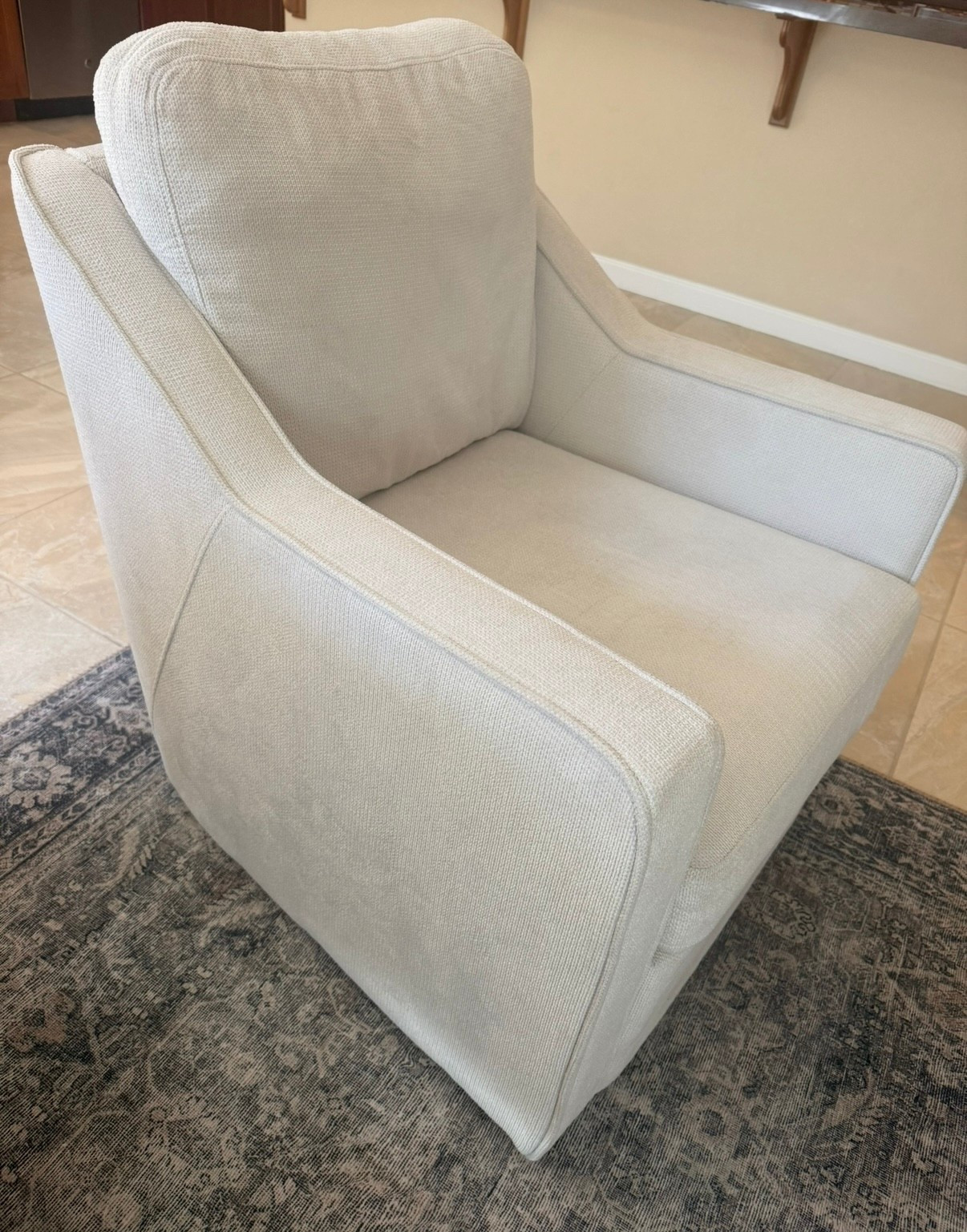 ✨ 60% OFF my new accent chair 🙌
part of the 5 days of deals — limited time

oversized, easy to clean + such a good Pottery Barn-style look for less
comes in so many colors too

don’t wait on this one — see it + more sale finds 🤍


#LTKdayinmylife #LTKHome #LTKSaleAlert