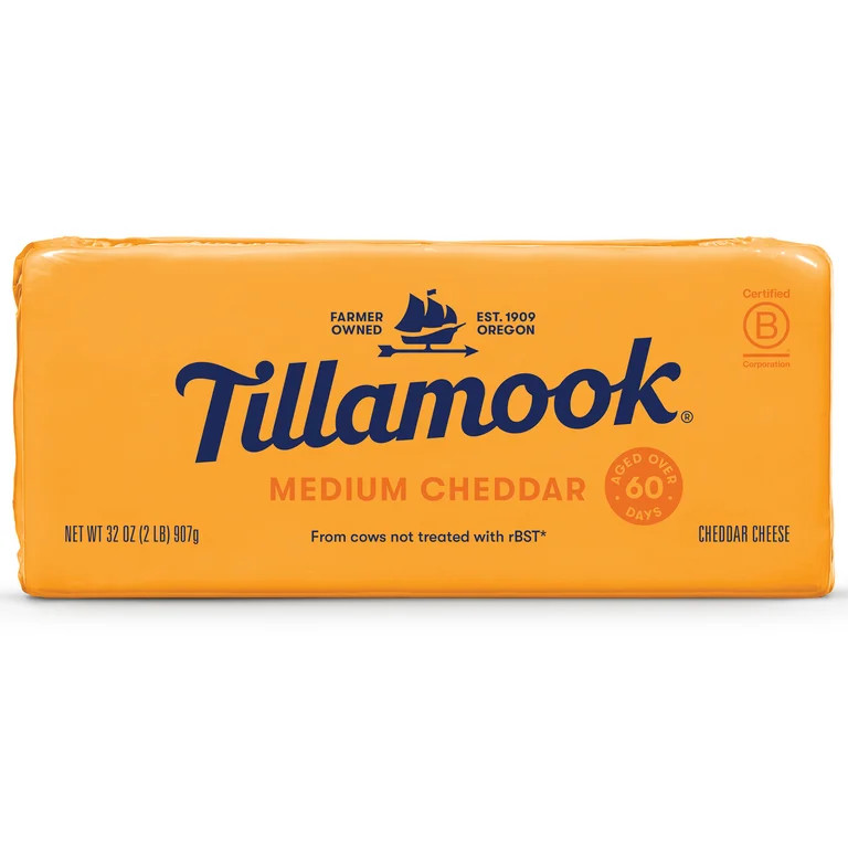 Tillamook Medium Cheddar Cheese Loaf, 32 oz (Aged 60 Days) | Walmart (US)