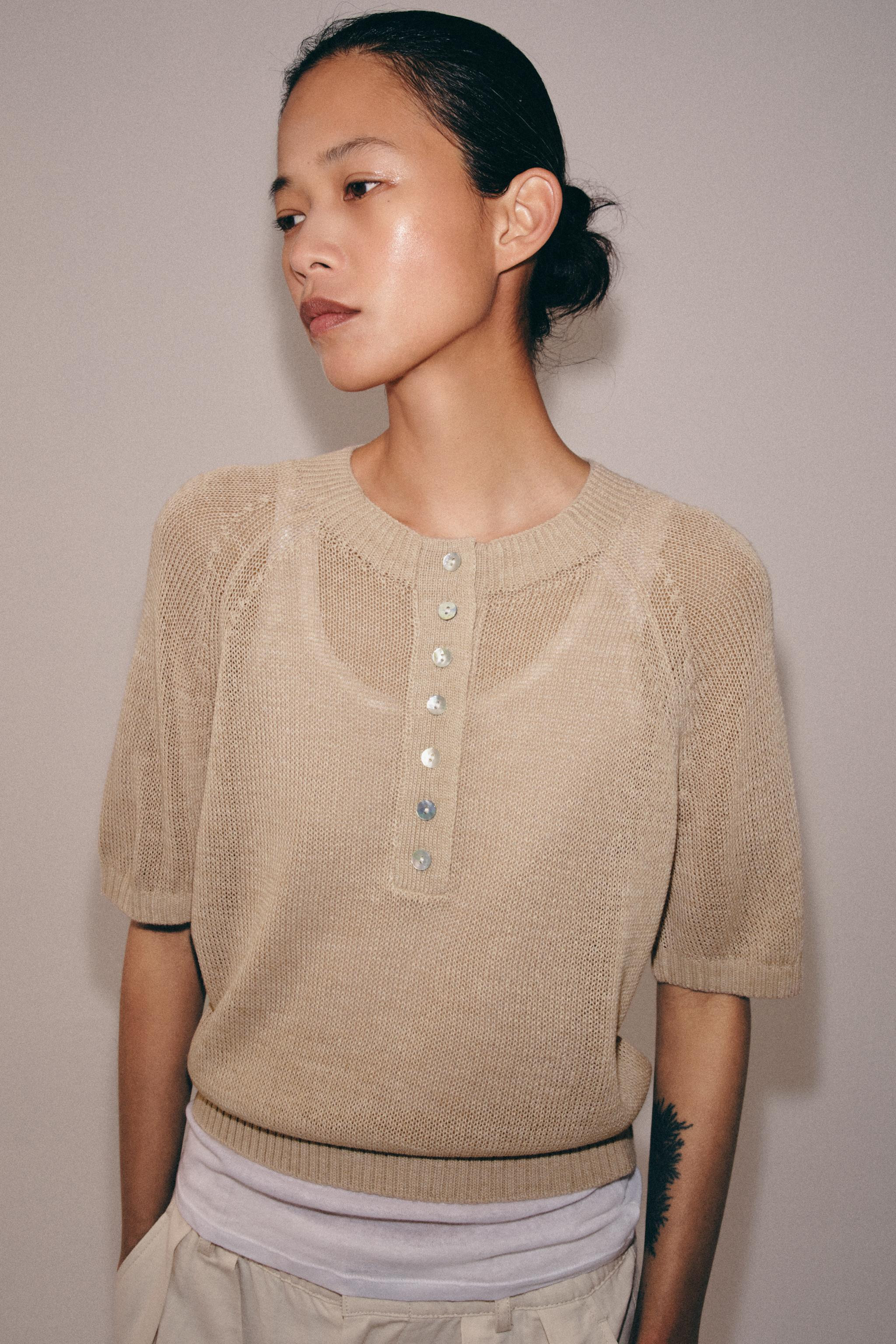 SHORT SLEEVE BUTTON KNIT JUMPER | Zara US