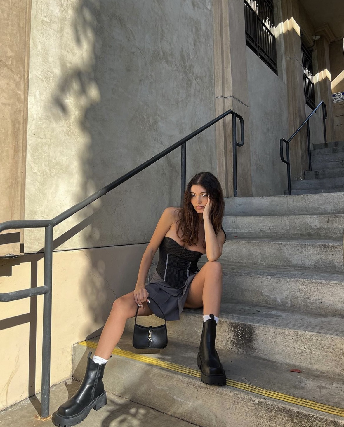 spring street style 🔗

pinstripe corset mini skirt Chelsea boots ysl bag

#LTKU #LTKstyletip