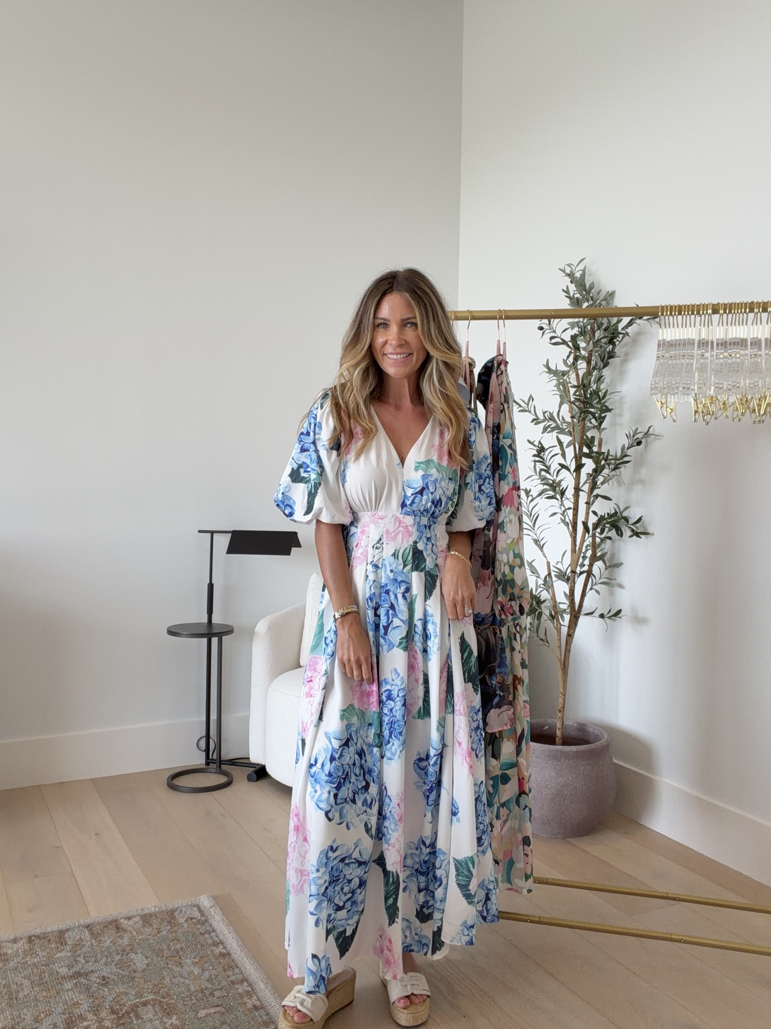 Less than a week until Easter! Here are some last-minute dresses that are under $50! I am in size small in every one of these and they are all pretty good quality