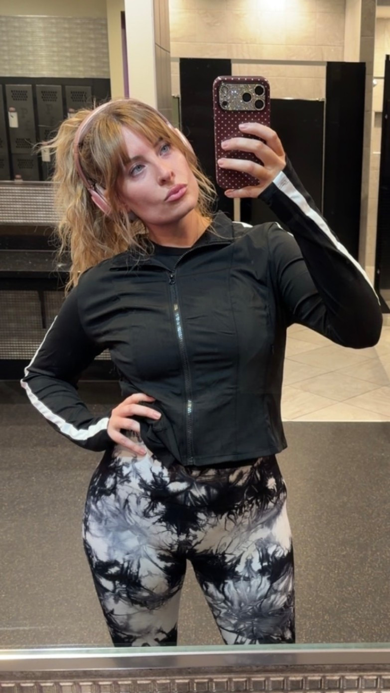 Today’s workout set!!!! 

#LTKMidsize #LTKTall #LTKActive