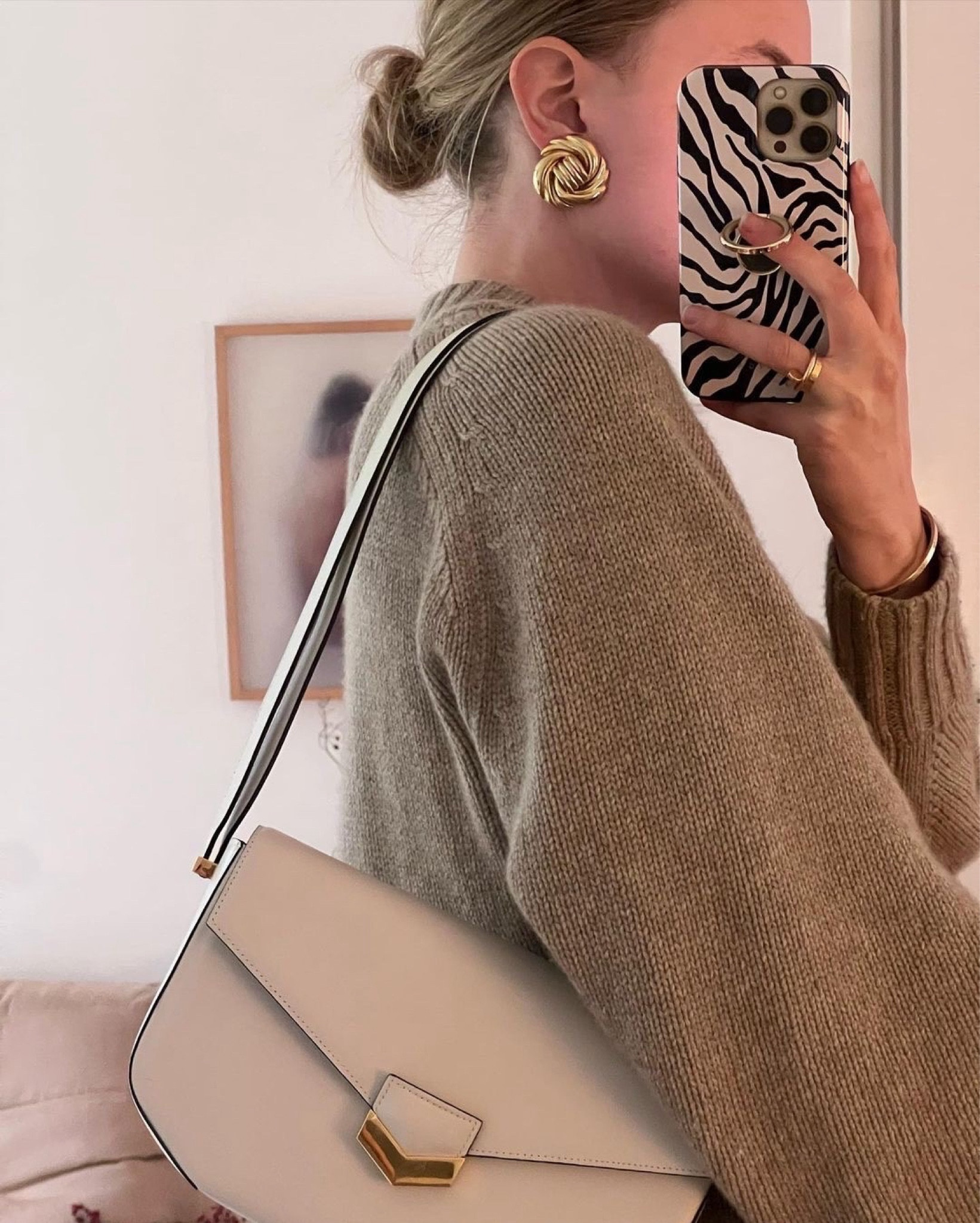 DeMellier
The Midi London 🤍

#LTKstyletip #LTKitbag #LTKSeasonal