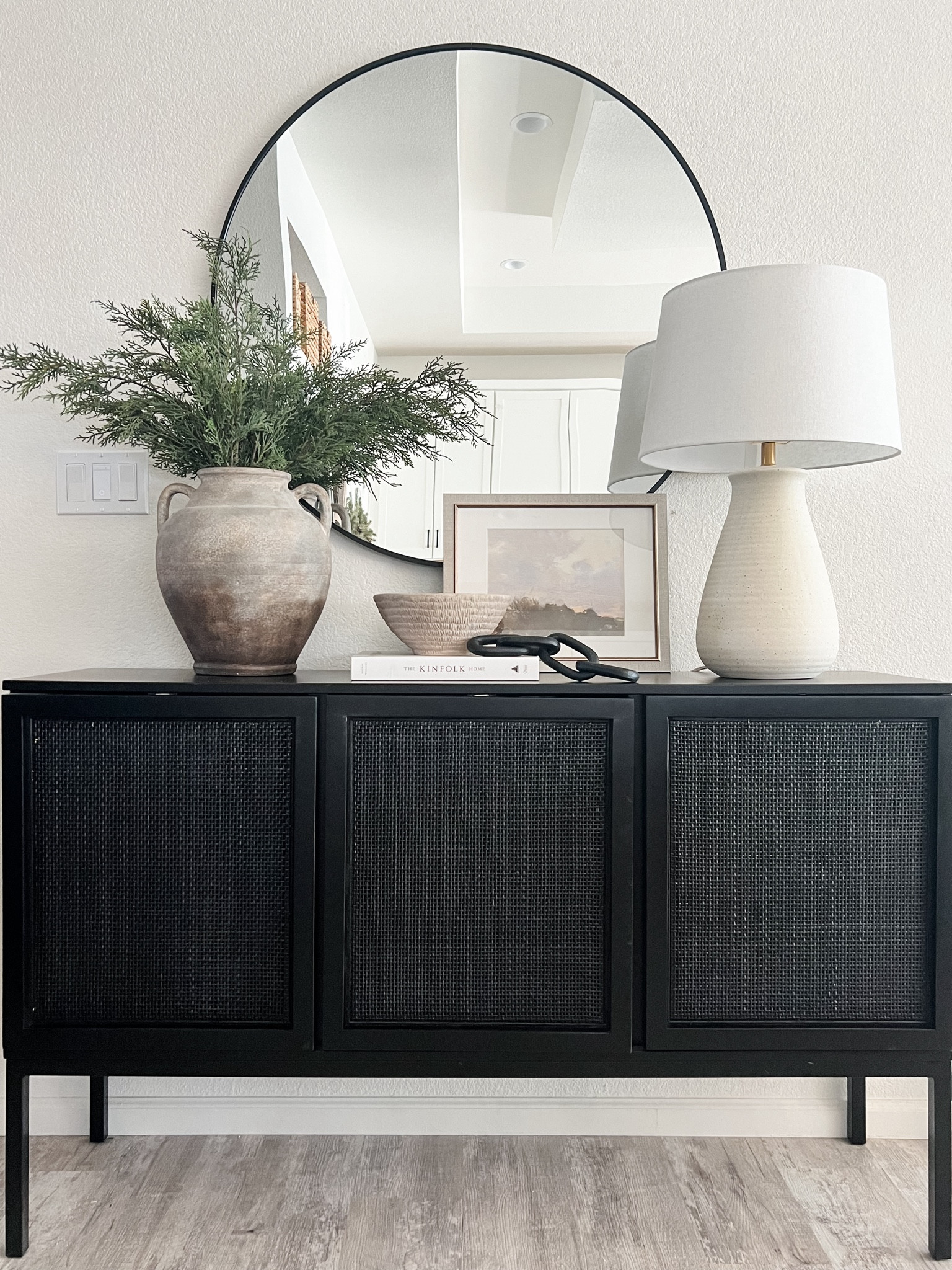 Console table styling 🫶🏼

#LTKhome