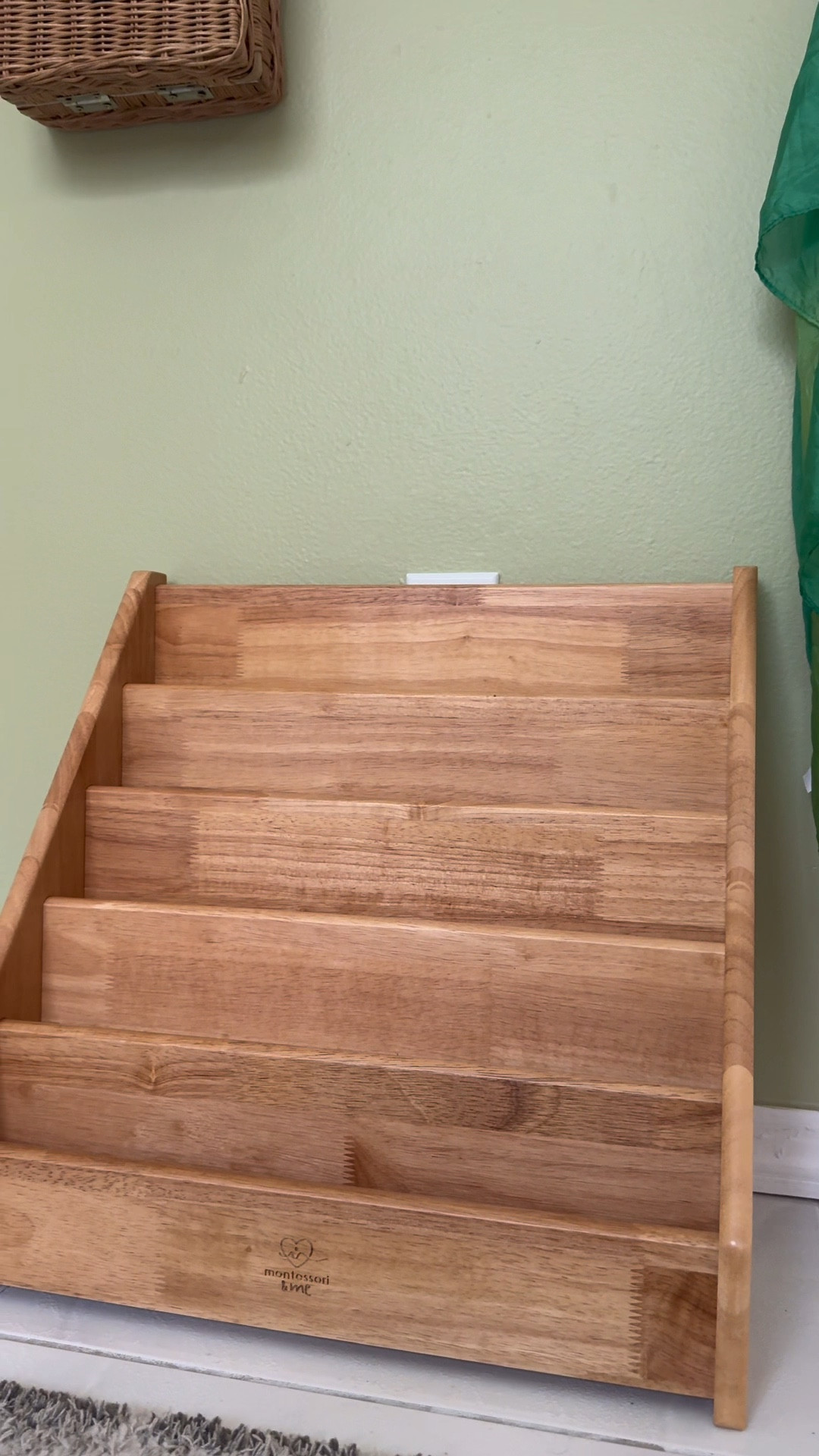 such a beautiful bookshelf in my toddlers room 📖📚🪵

#LTKKids #LTKFamily #LTKBacktoSchool