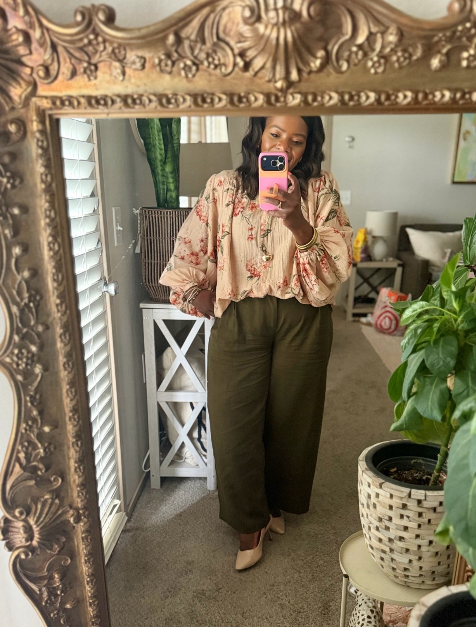 Business casual workwear / Thursday ootd / Walmart fashion finds / olive green pants / barrel pants / women’s blouse / summer outfit

#LTKootd #LTKPetite #LTKWorkwear