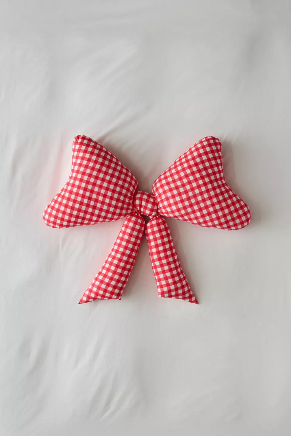 Big Bow Printed Throw Pillow | Urban Outfitters (US and RoW)