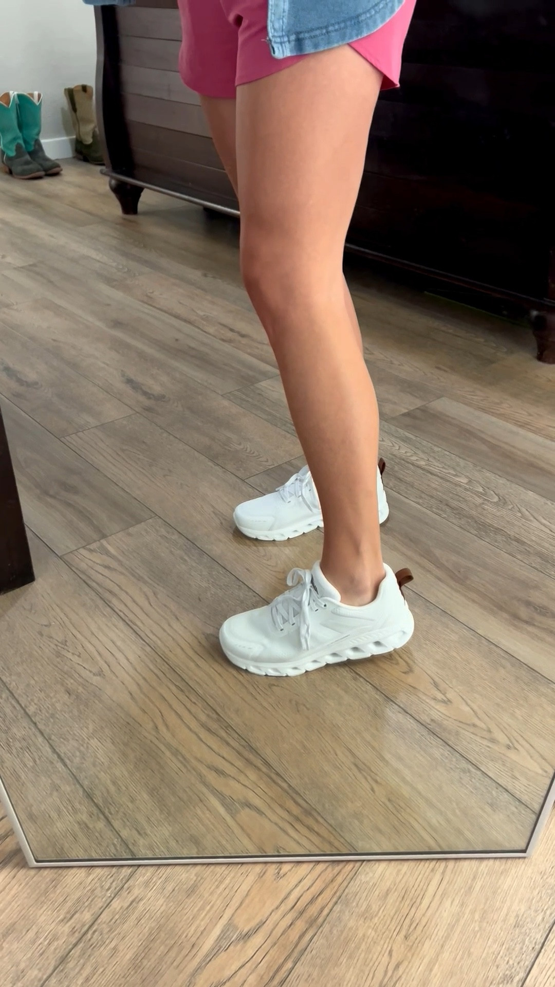Comfy on cloud dupes! 

#LTKmomlife #LTKootd