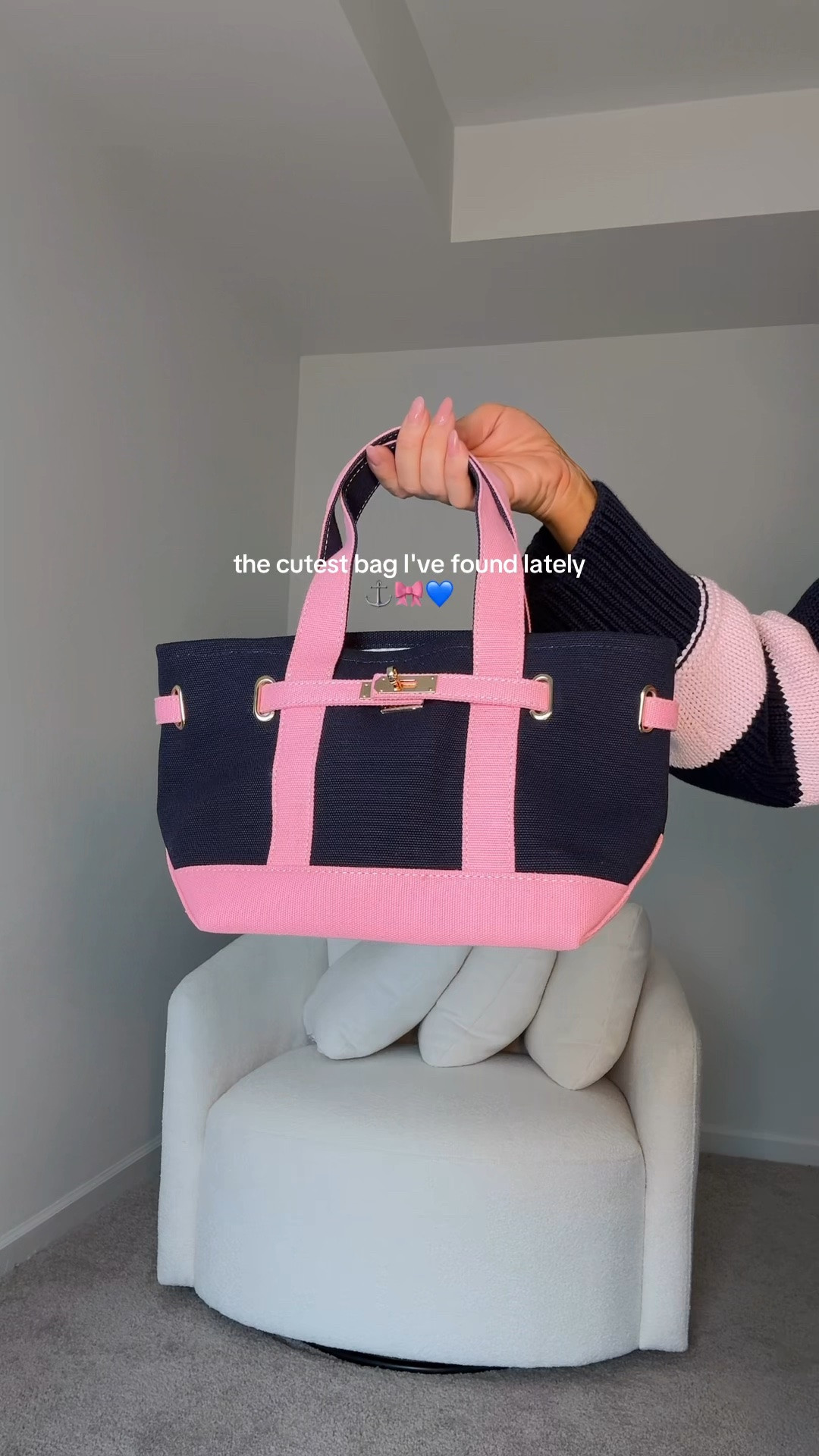 Coastal prep, but make it mini ⚓️🎀 The cutest little tote for everyday essentials!

#CoastalStyle #PreppyStyle #MiniTote #CrownAndCoastal #EverydayStyle

#LTKstorytime