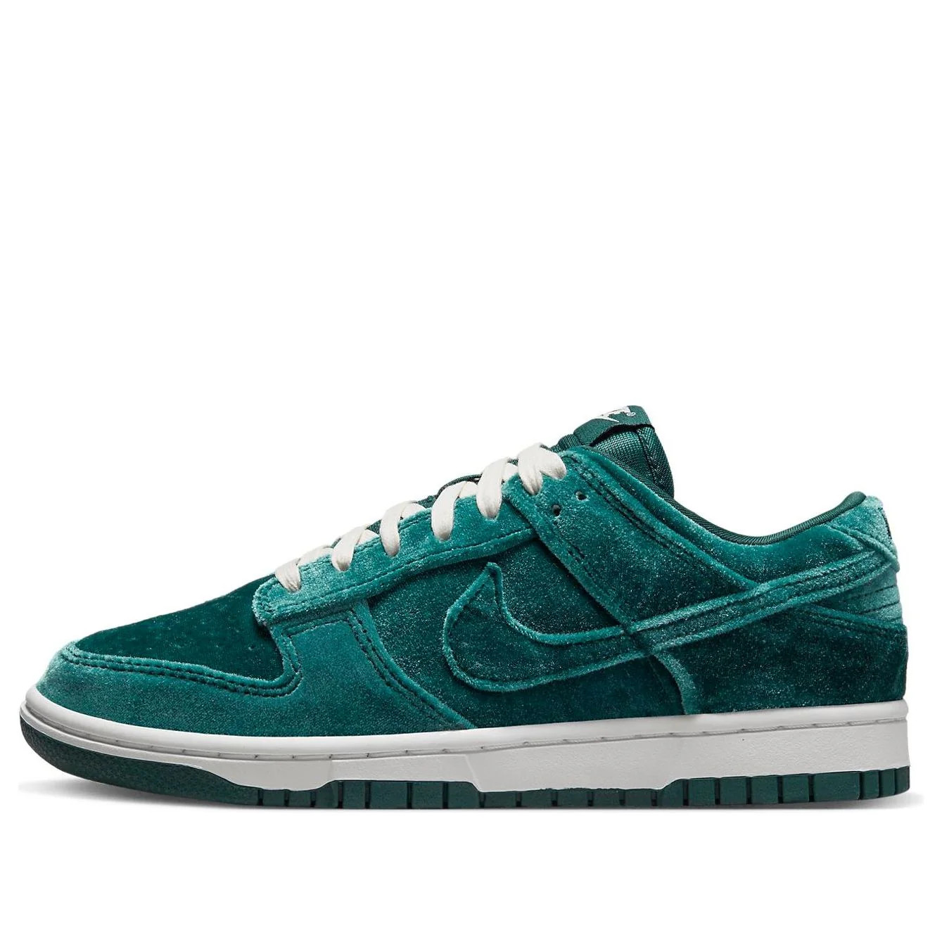 (WMNS) Nike Dunk Low 'Green Velvet' DZ5224-300 | KICKS CREW