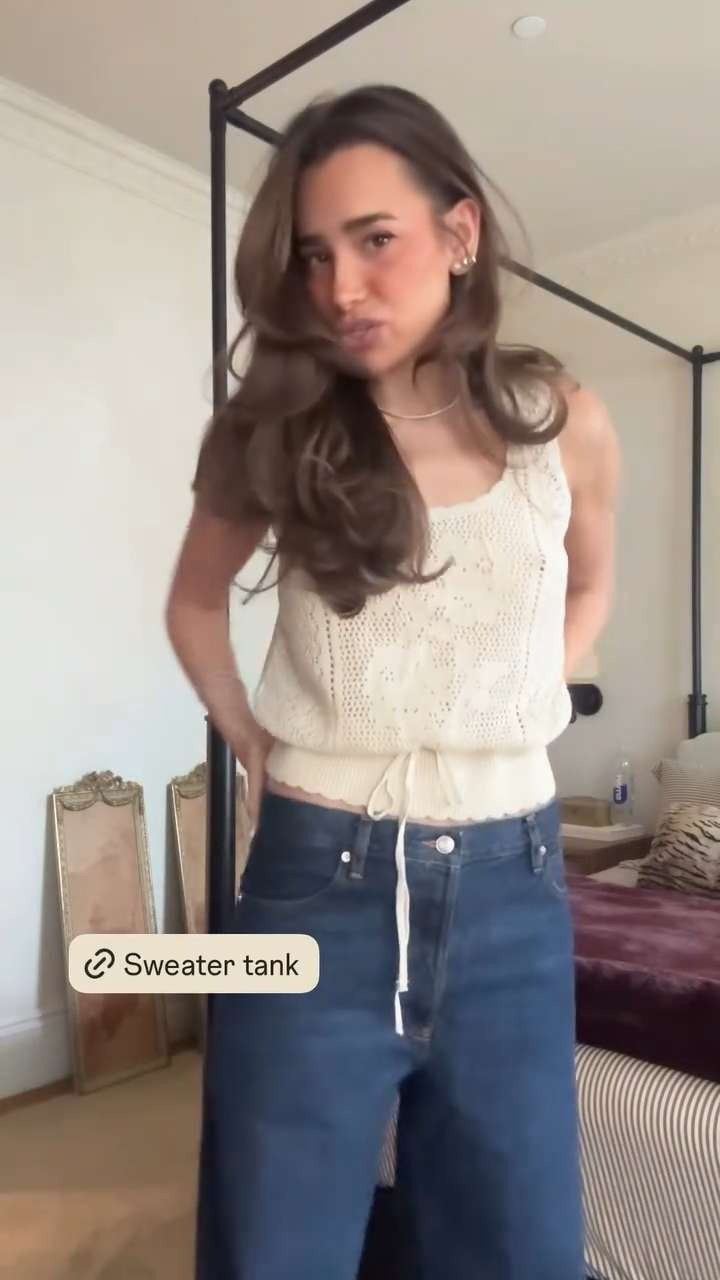 how cute is this abercrombie sweater tank?! 

 