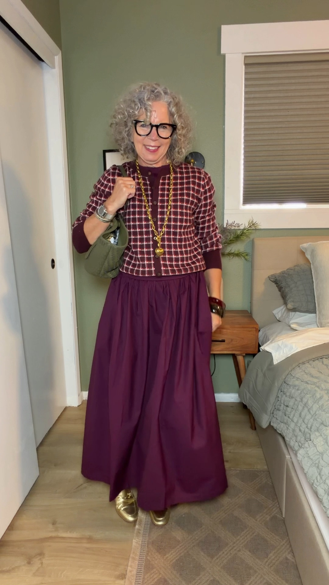 One dress, two colors, seven styles 🥰