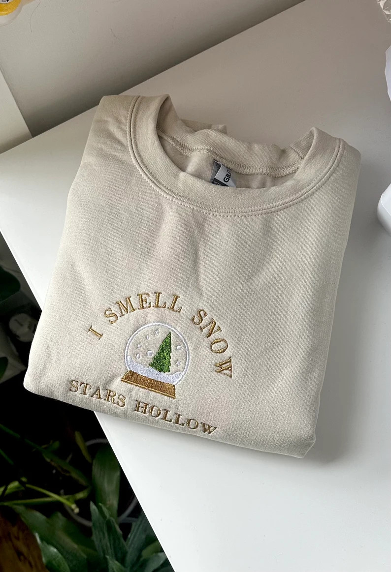 Gilmore Girls I Smell Snow Sweatshirt Stars Hollow |Embroidered Sweatshirt | Gilmore Girls Sweats... | Etsy (US)