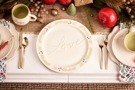 This Love Dessert plate is perfect for hosting a Christmas gathering and makes a wonderful gift for any loved one. 

#LTKfamily #LTKHoliday #LTKhome