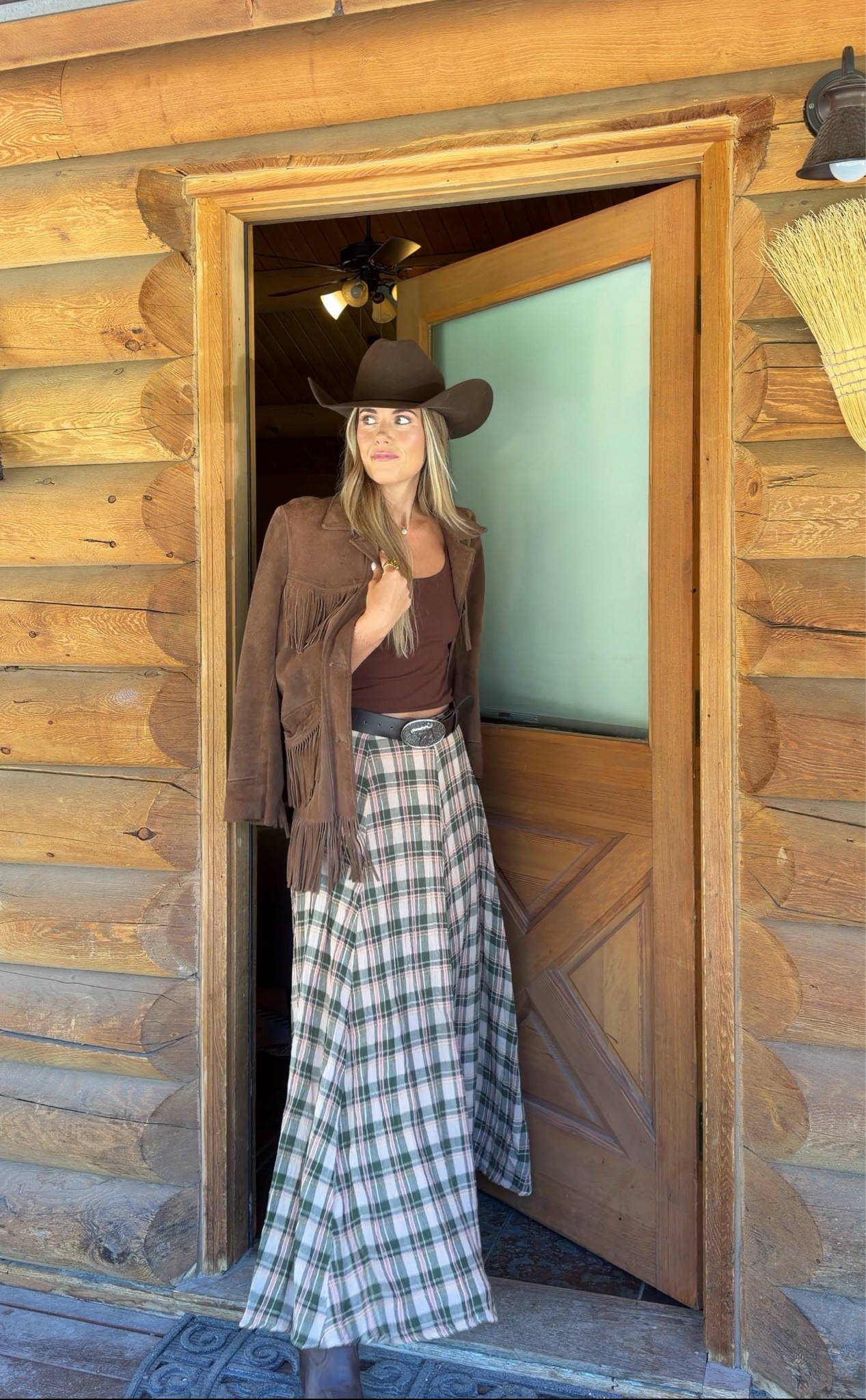 size XS in skirt (oversized!) jacket is vintage but linked similar, linked similar hat, size down half size in boots

#LTKgrwm #LTKootd #LTKSeasonal