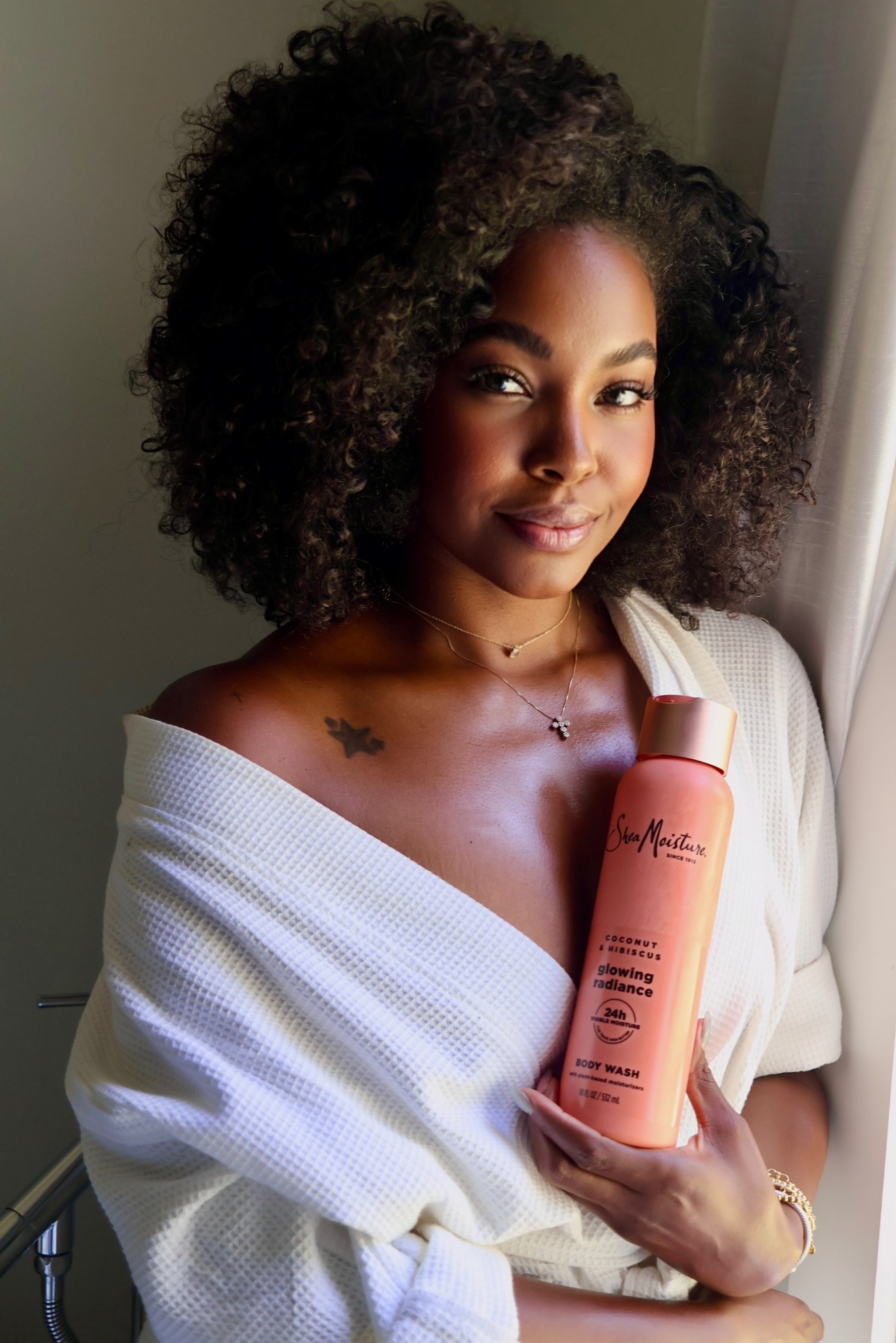 Skin that glows, confidence that shows #sheamoisturepartner . ✨ 24-hour visible moisture powered by Fair Trade Shea Butter + made just for melanin-rich skin. 🌿#SheaMoisture 
Your glow starts here—shop now. 🛒 @SheaMoisture
