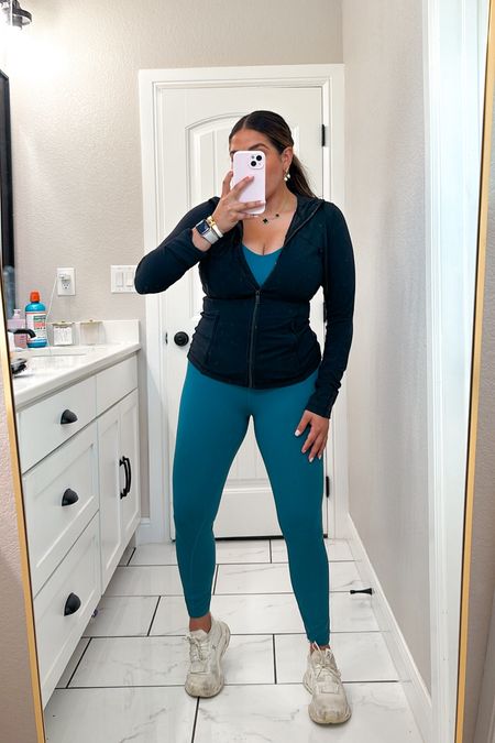 Monday Workout Ootd 

Workout Set | matching set | lululemon dupe | Amazon finds | Amazon fashion | 

#LTKU #LTKfitness