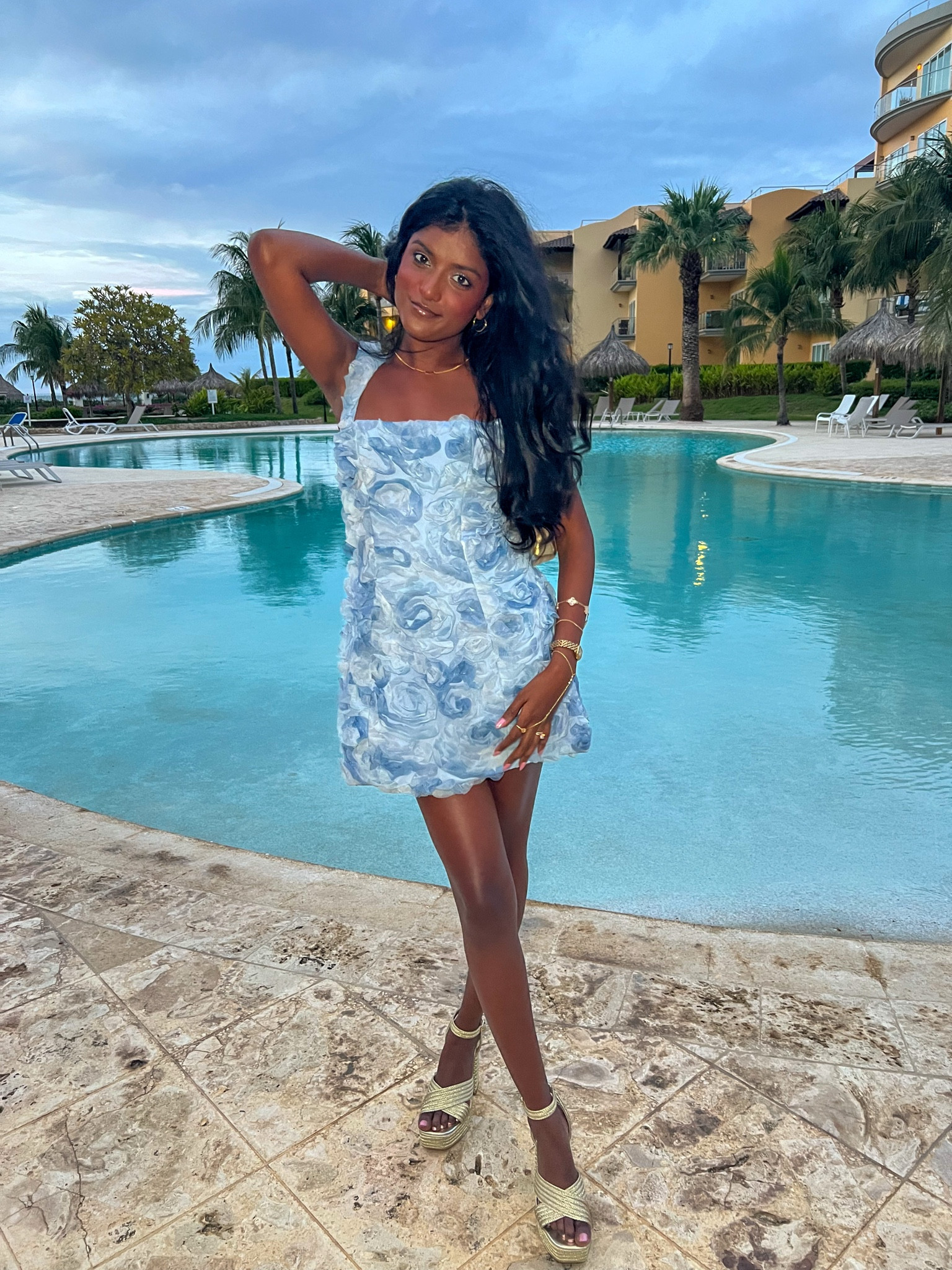 This is the dress I wore for New Years Eve. This blue floral dress would be perfect for a special occasion, baby shower, bridal shower or birthday! The corset is really good quality and the material is very thick! 

#Bluedress #babyshower #bridalshower #birthdaydress #floraldress 

#LTKParties #LTKSeasonal #LTKWedding