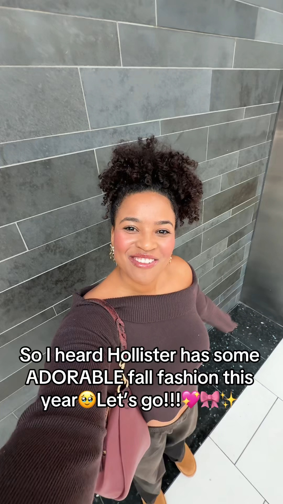 My picks from Hollister this fall/winter season!! Shop with me at Hollister to find cute fall clothing

bow pajamas
longsleeve bow shirt
bow sweater
bow jeans 
cozy fall clothing
fall jeans
fall capsule wardrobe 
baggy jeans
low rise jeans midsize 

#LTKGiftGuide #LTKSeasonal #LTKVideo