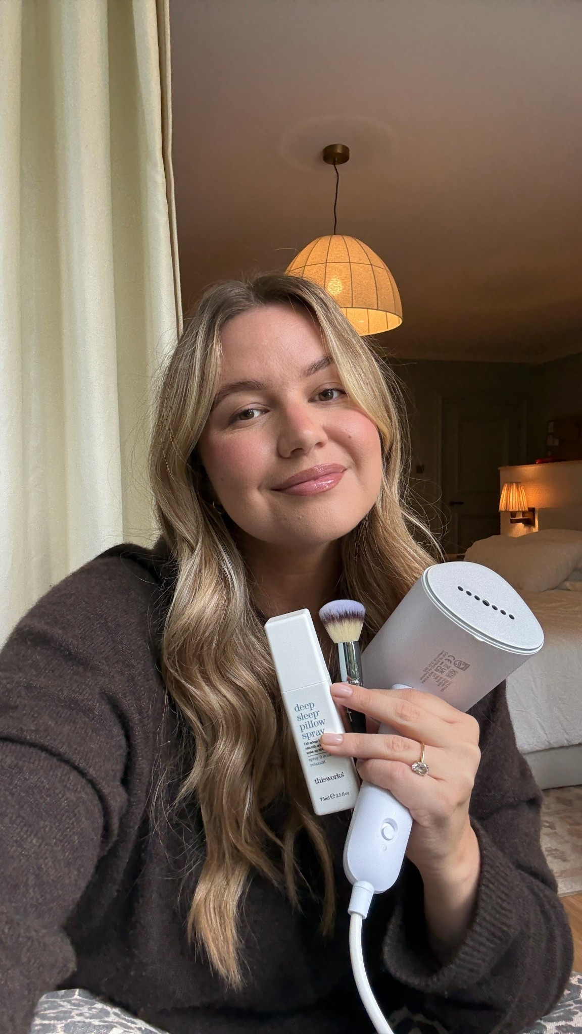 ad @amazonuk PRIME DAY IS HERE 🌟 some of my favourites include my new super light portable steamer, the best makeup brush ever and my pillow mist. All tagged below but also a tonne of other amazing offers running today of course! 

#LTKeurope #LTKxAmazon #LTKautumn