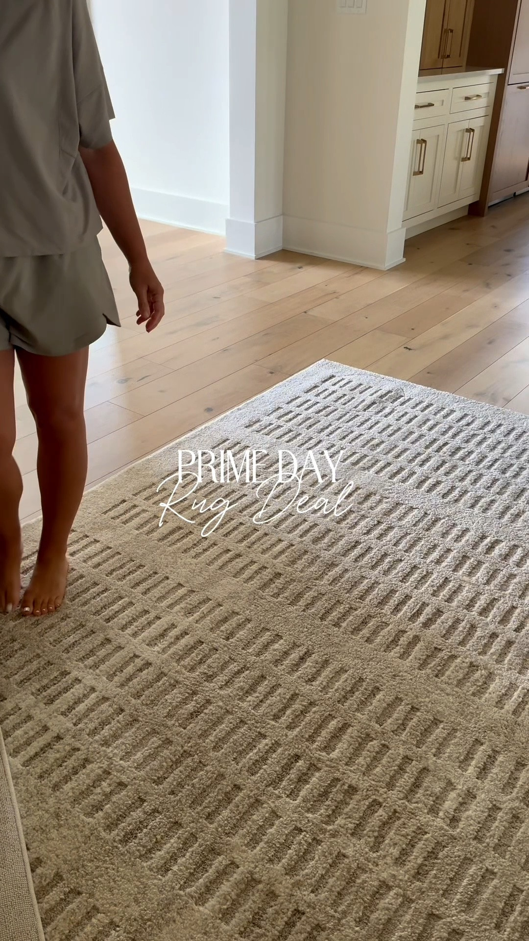 Y’all run!!! The rug is on major sale! Under $200 for the 7’10x10 and only during prime day!!